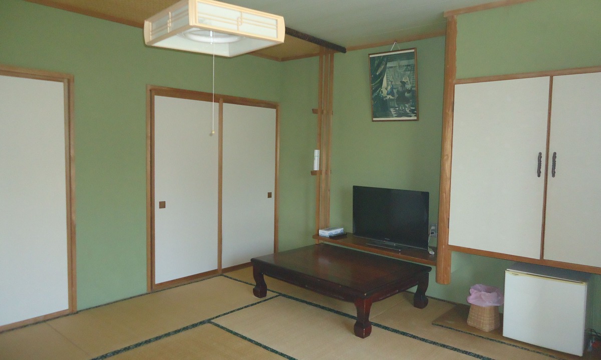 Myoko House | Le Café Cerisier
