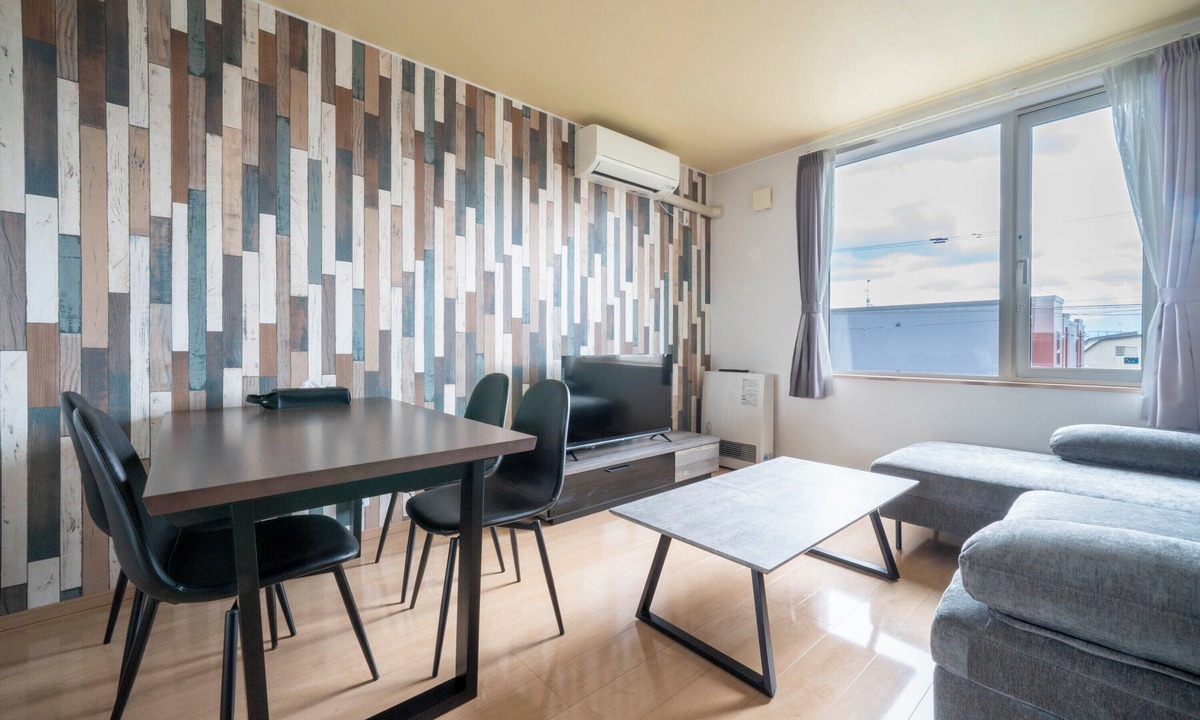 Sorachi-gun Apartment | LAMBRUSCO