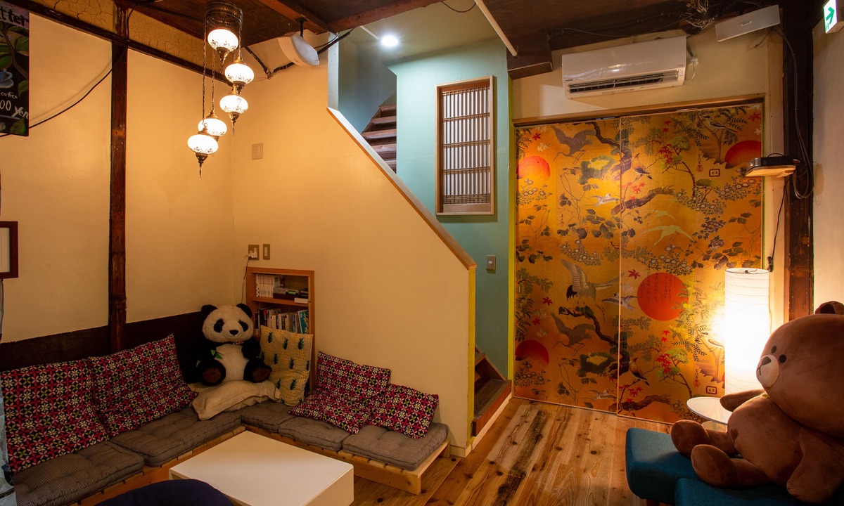 Igidani Onsen Hostel | Himeji 588 Guesthouse – Hostel