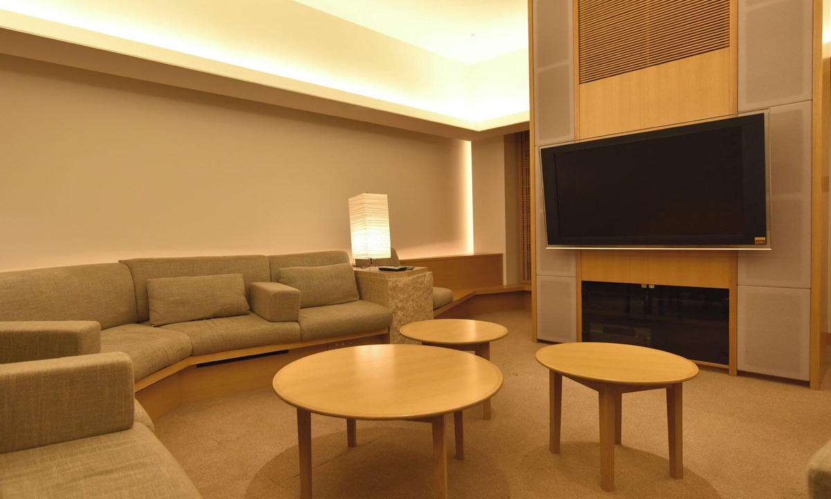 Kitasaku-gun Hotel | Karuizawa Club of Art