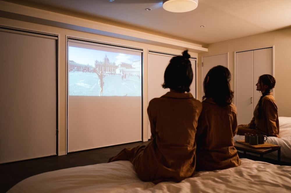 Tsuru Cabin | Building G / Tsuru Yamanashi