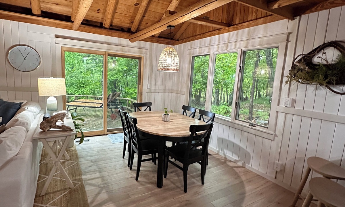 Harbor Springs Cottage | Cozy beachfront cottage in Harbor Springs/Good Hart/M-119/Tunnel of Trees.