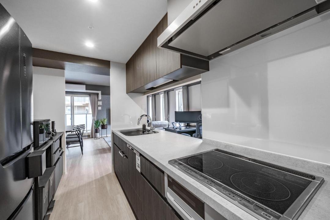 Nakajimakoen Apartment | JAPAVISTA Noir