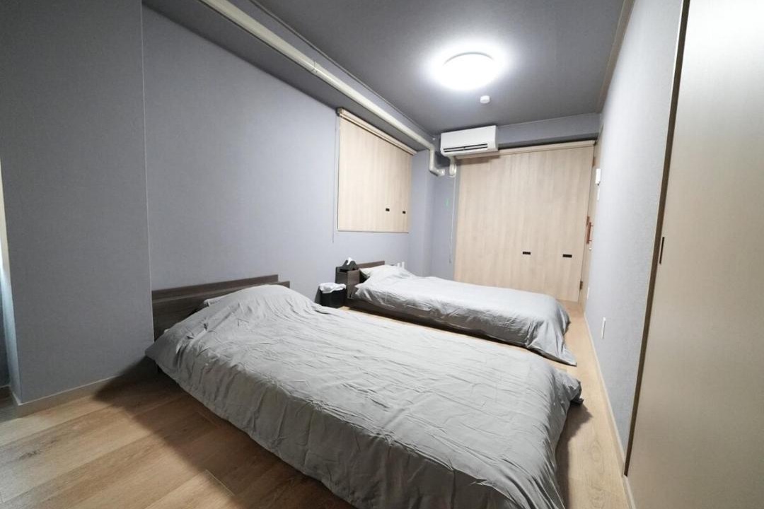 Kanazawa Apartment | 宿泊らく Right near Kanazawa Station! A special inn where you can stay above a sushi bar Ideal for sightseeing in Kanazawa! Convenience store 1-minute walk