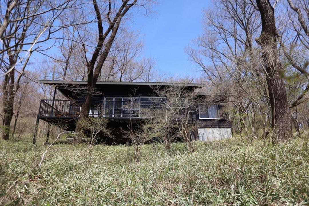 Yumoto House | 木漏れ日の森で都会では味わえない静寂を那須の自然を満喫する貸別荘つつじ山