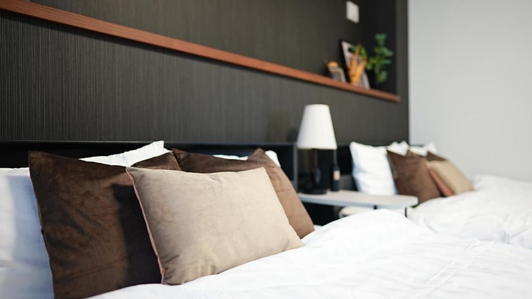 Nishi Hotel | HOTELHOUSE Nekogoya Hachiken 八軒