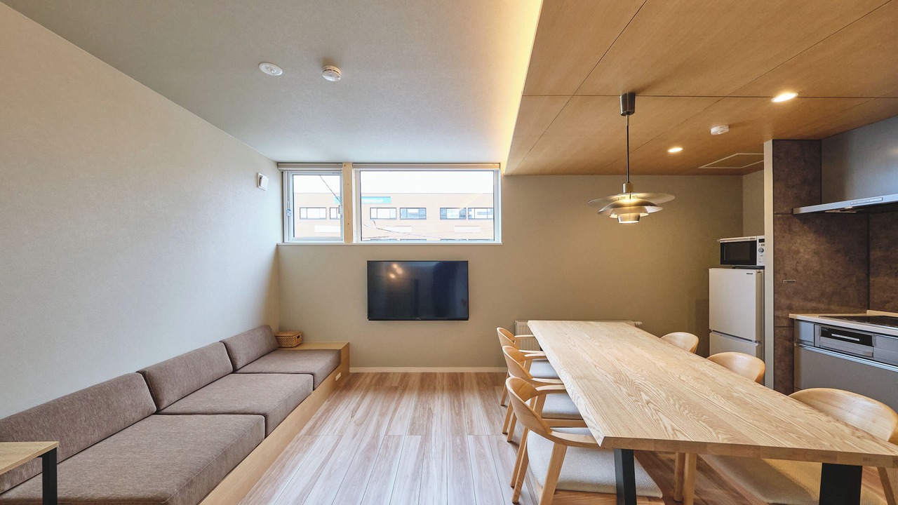 Photo of Others in Higashi