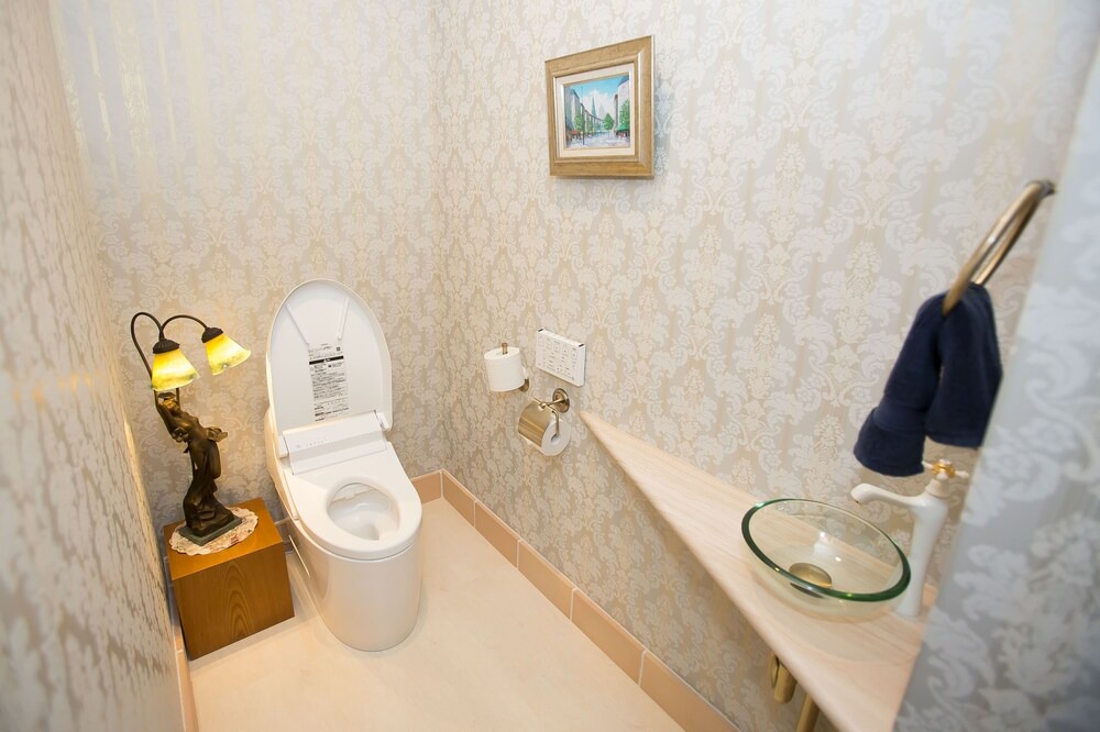 Photo of Bathroom in Kawana