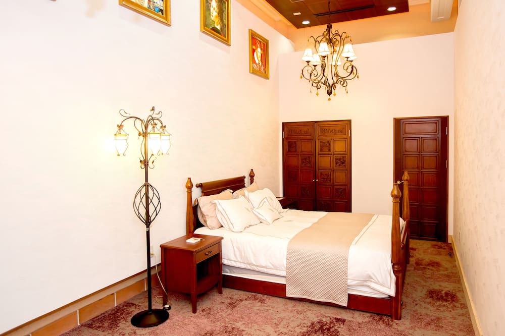 Photo of Bedroom in Kawana