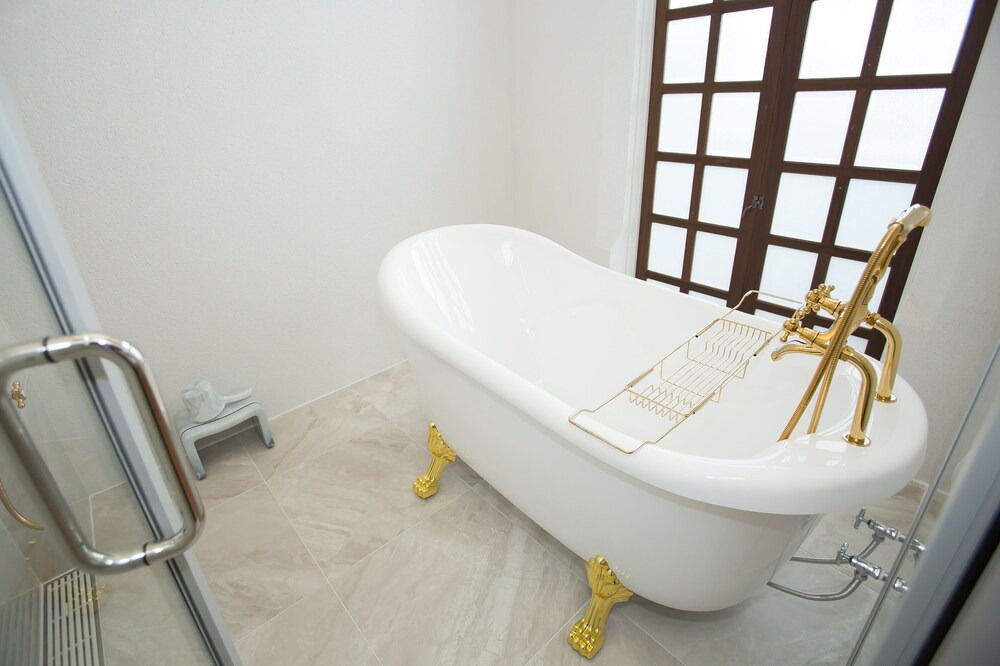 Photo of Bathroom in Kawana