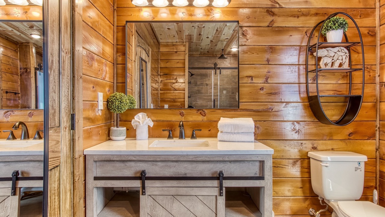 Photo of Bathroom in Chalet Village North