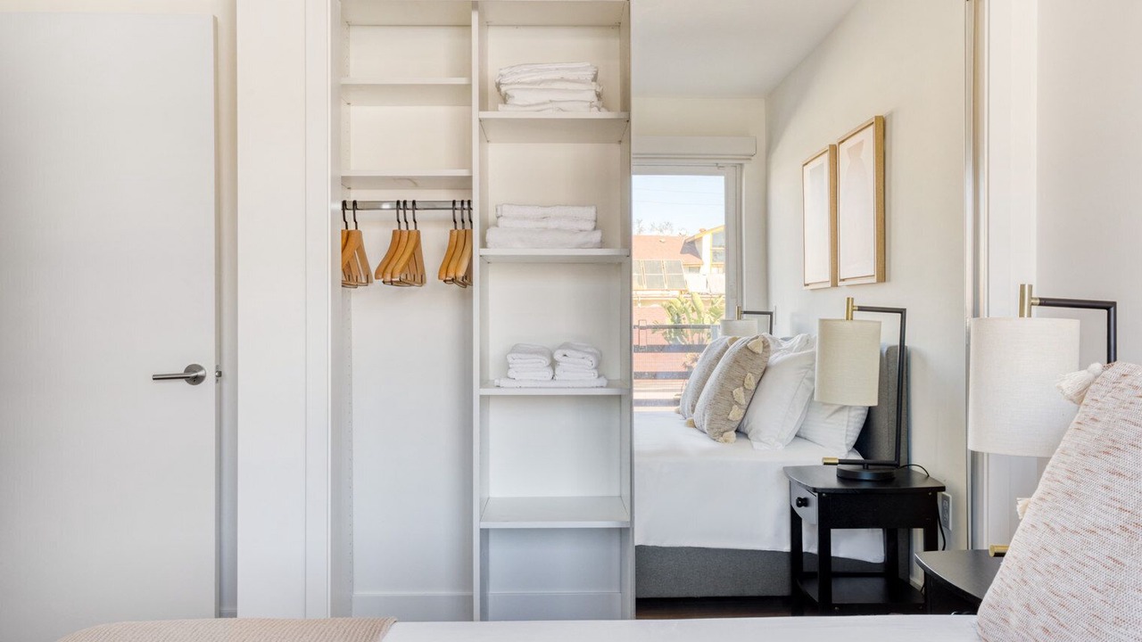 Photo of Bedroom in Sawtelle