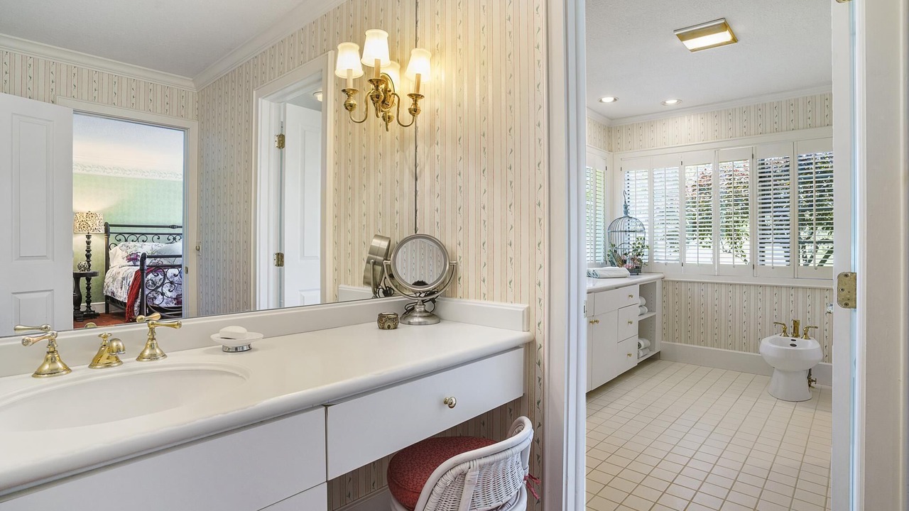 Photo of Bathroom in Birchwood Farms