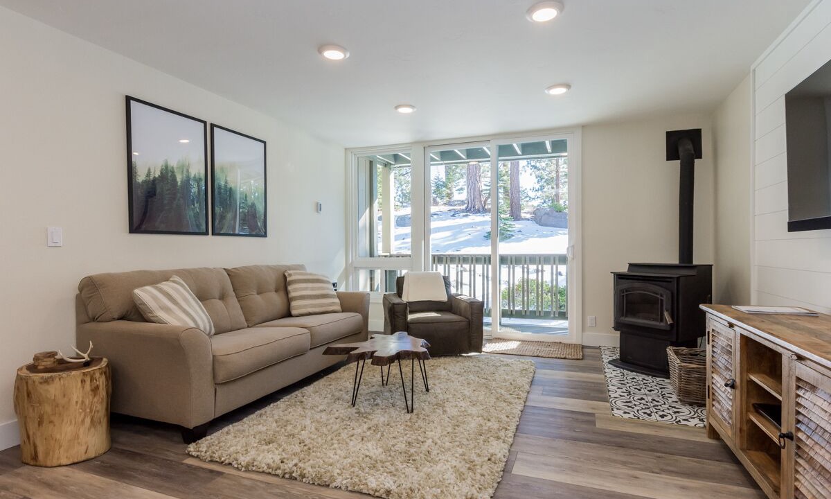 Photo of Livingroom in Mammoth Lakes