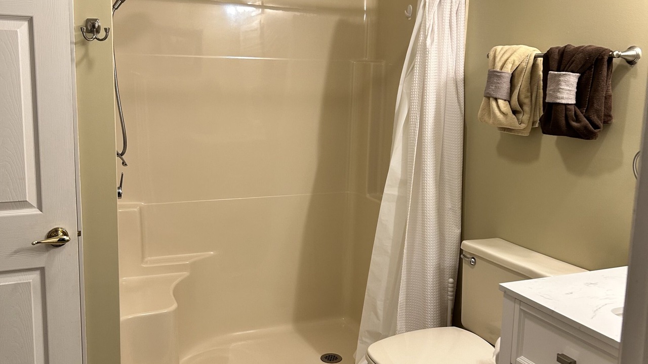 Photo of Bathroom in Chalet Village