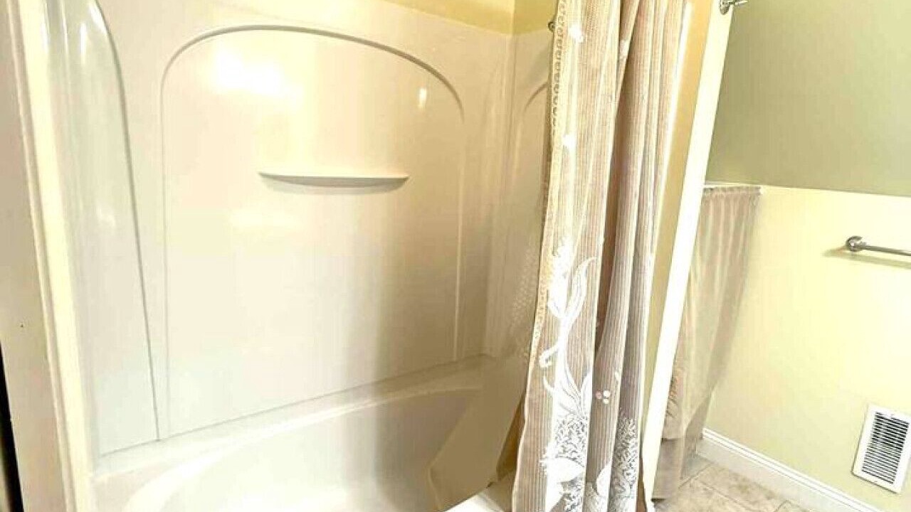 Photo of Bathroom in Kelleys Island