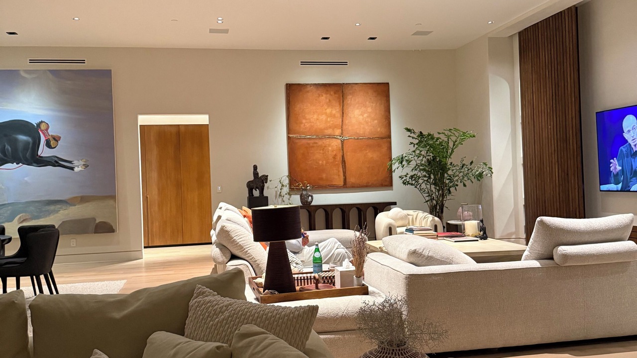 Photo of Livingroom in Western Malibu