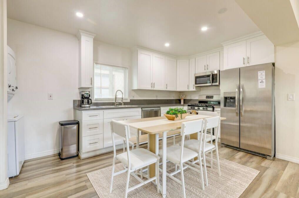 Photo of Kitchen in West Los Angeles