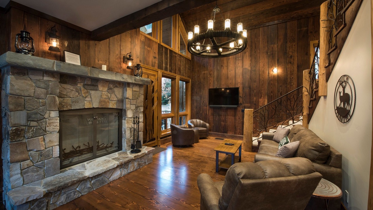 Photo of Livingroom in North Wawona