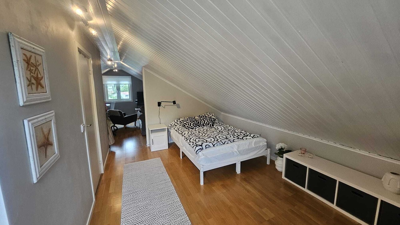 Photo of Bedroom in Kode