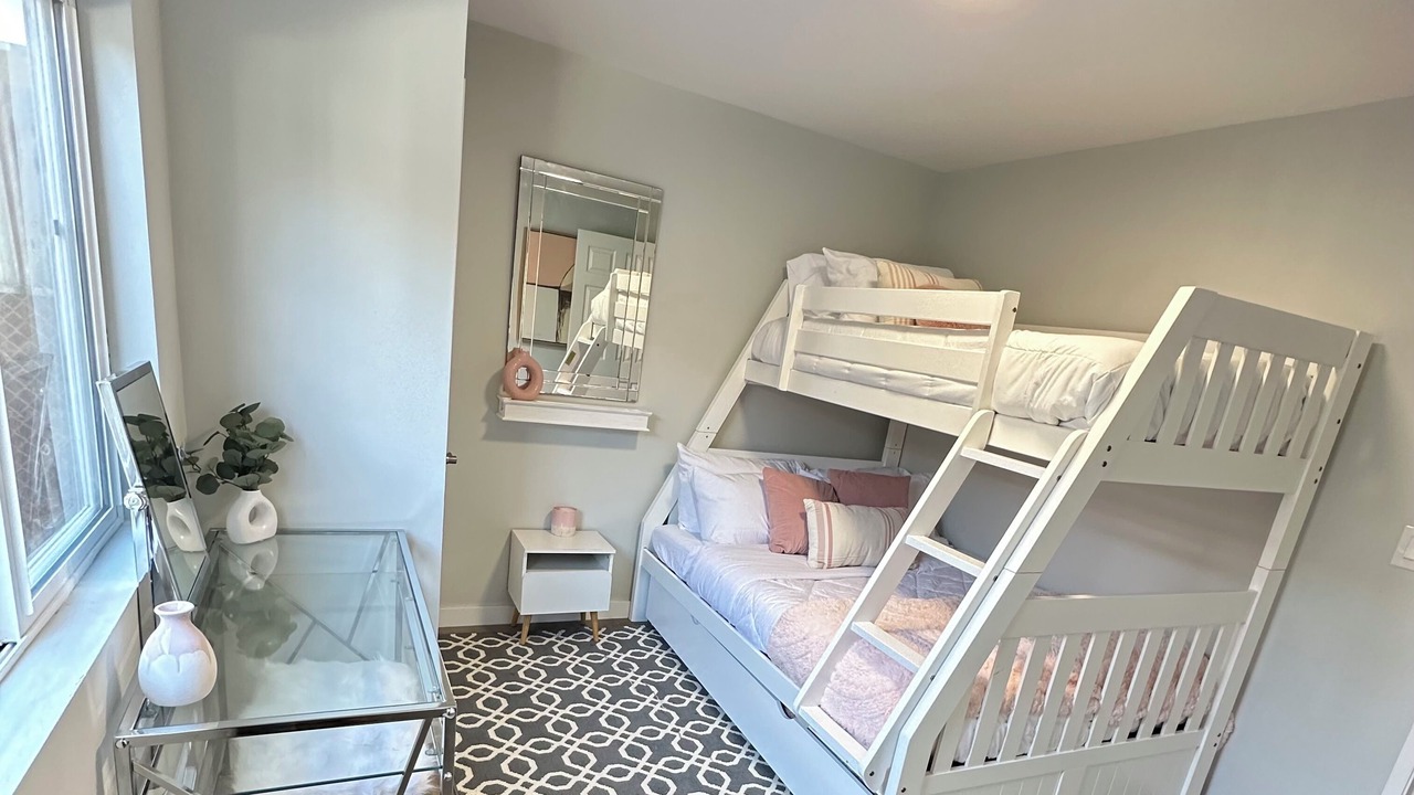 Photo of Bedroom in Los Angeles