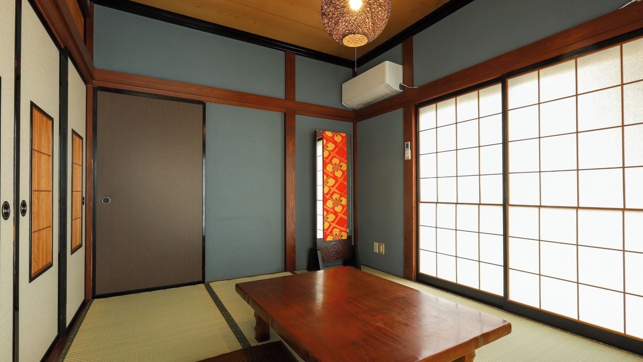 Photo of Others in Ono