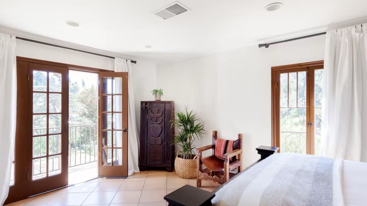Photo of Bedroom in Hollywood Heights