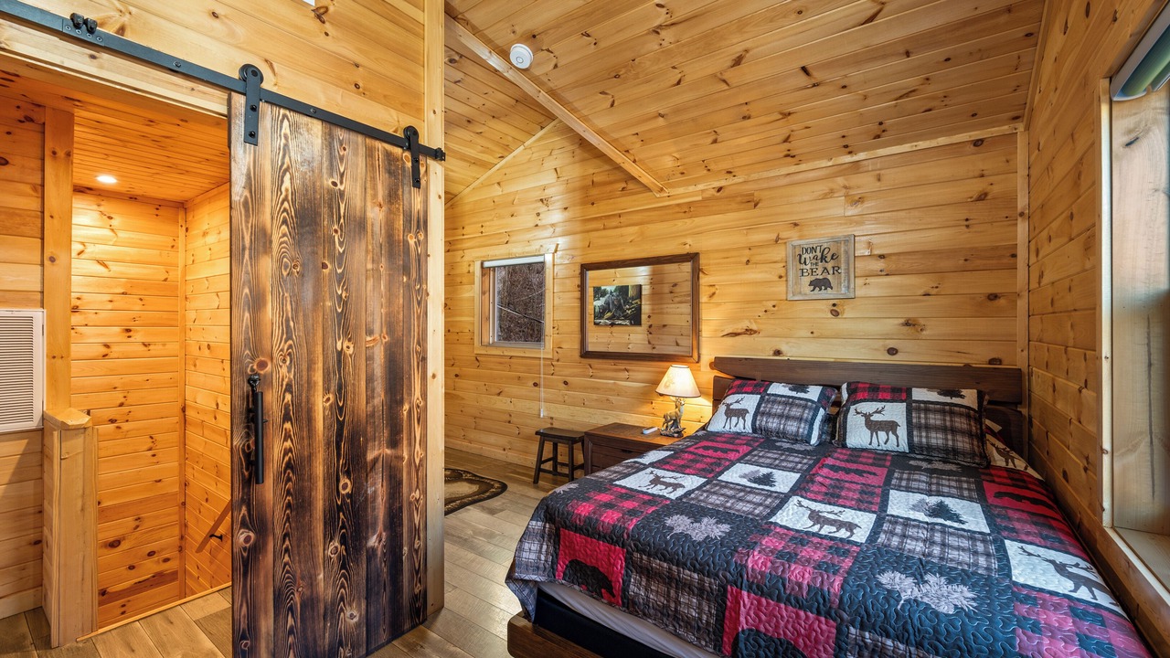 Photo of Bedroom in Chalet Village North