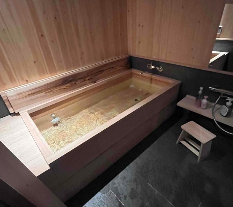 Photo of Others in Ono