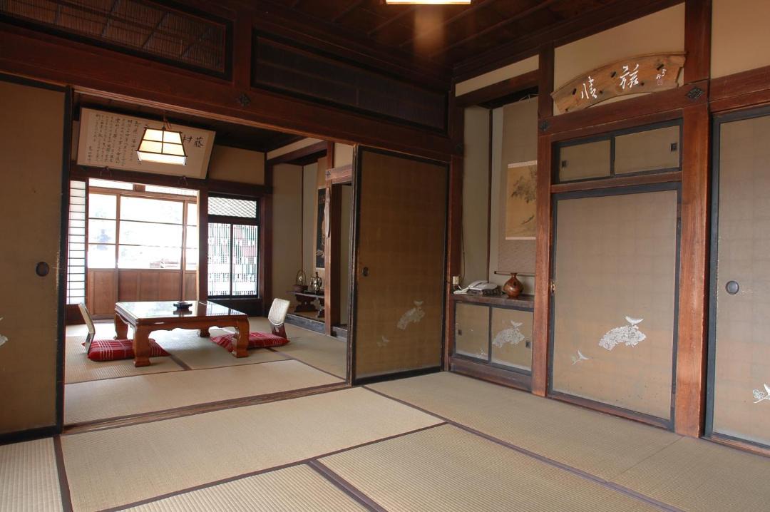 Photo of Others in Aoki