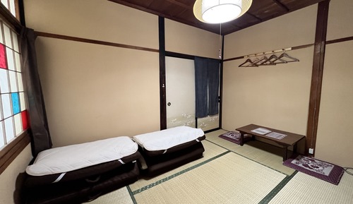 Twin Room 5, Shared bathroom