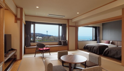 High Floor Sunset Deluxe Room up to 8 people