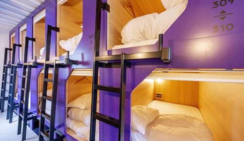 Shared Dormitory, Women only, Shared Bathroom