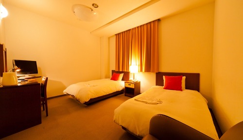 Standard Twin Room, Smoking