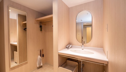 [Non-Smoking] Universal Twin Room (for 3 guests) ~ Main Building ~
