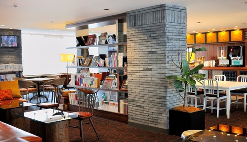 Large Twin Room - Non-Smoking with Lounge Access & Complimentary Light Breakfast Included