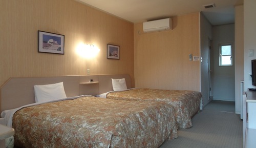 Standard Twin Room, 2 Queen Beds, Smoking
