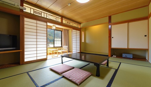 Standard Japanese-Style Room with 10 Tatami Mats - Shared Bathroom - Non-Smoking
