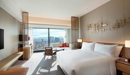 Premium Room, 1 King Bed