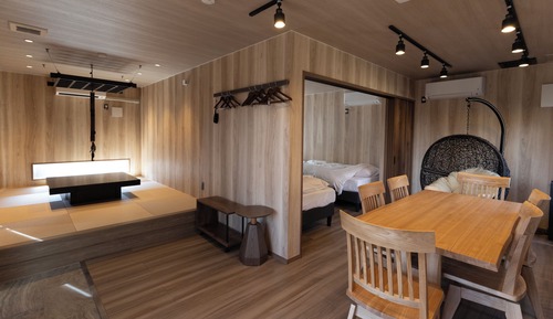 Deluxe Suite