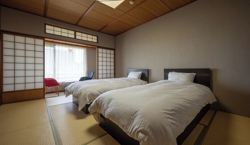 Basic Twin Room, Smoking, Garden View