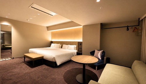 Deluxe King Room