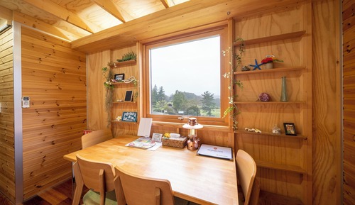 Wood Cottage(With toilet)(With shower booth)(Non-smoking)