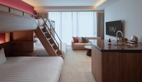 Quadruple Room (バンク)
