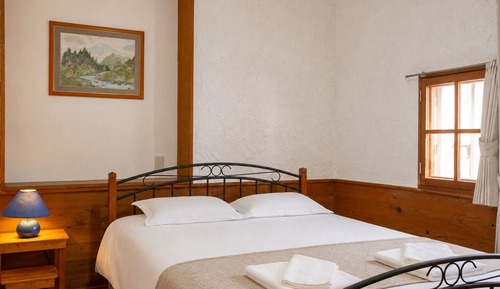Classic Double Room, Non Smoking, Mountain View