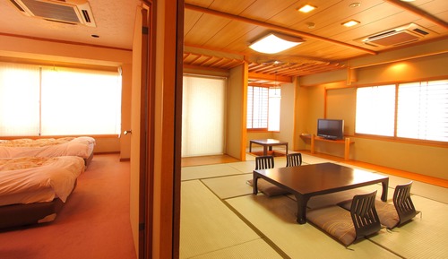 Japanese Western Room (15Tatami-mats & Twin Bed)