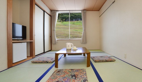 Japanese Style Room with Private Toilet, Shared Bathroom, Mountain View