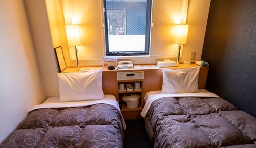 Economy Twin Room, Smoking