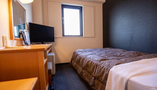 Standard Single Room, Smoking