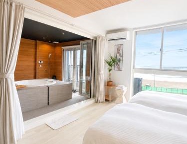 Standard Twin Room with Sea View